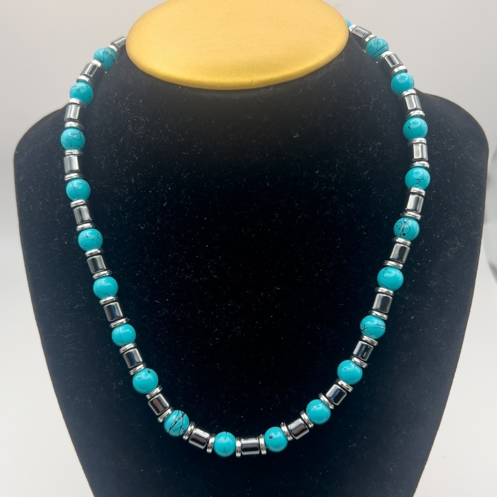 Blue and hematite Southwestern choker - Picture 5 of 7